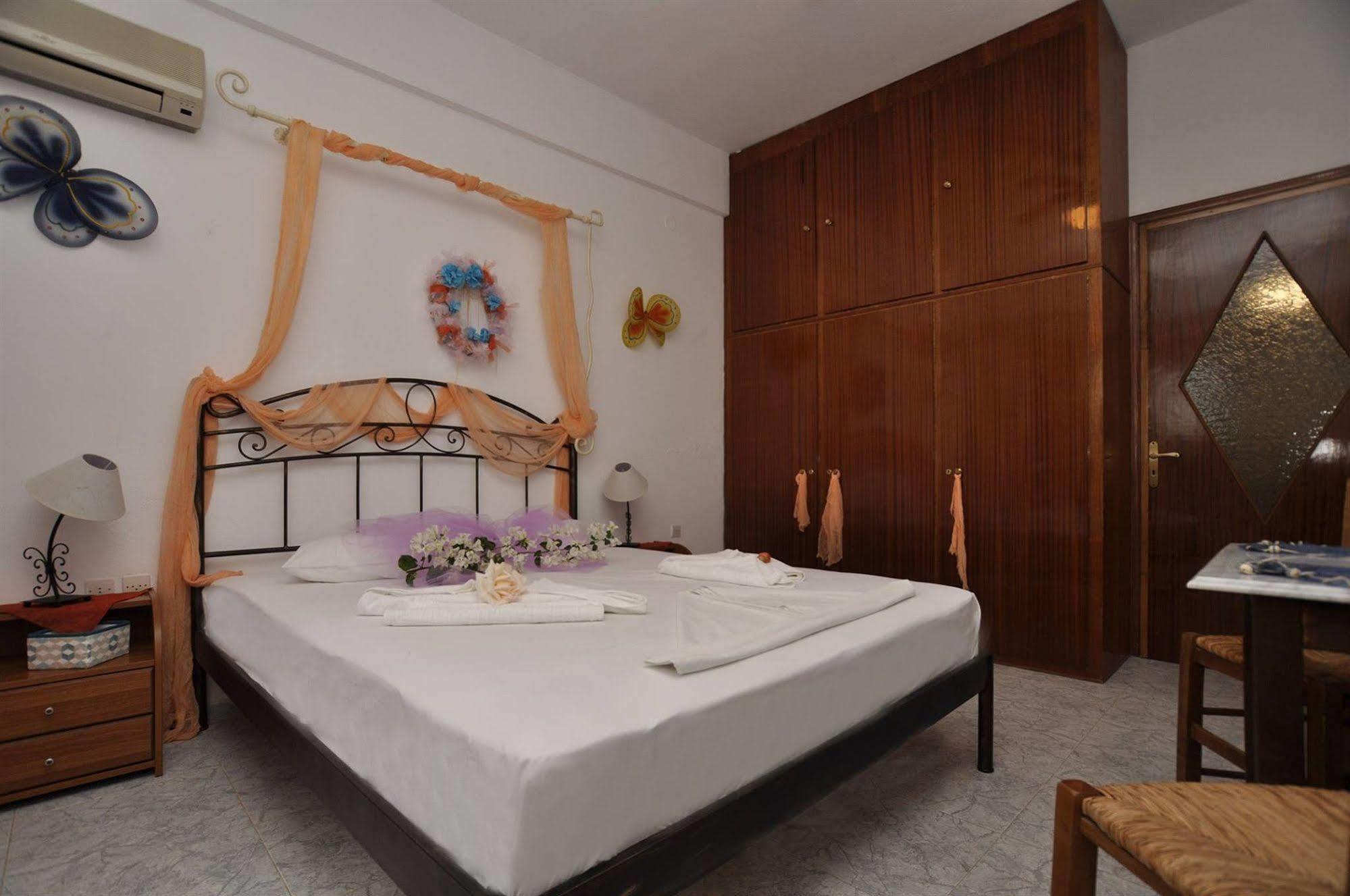 Manos Apartments Mégas Yialós-Nítes Dış mekan fotoğraf